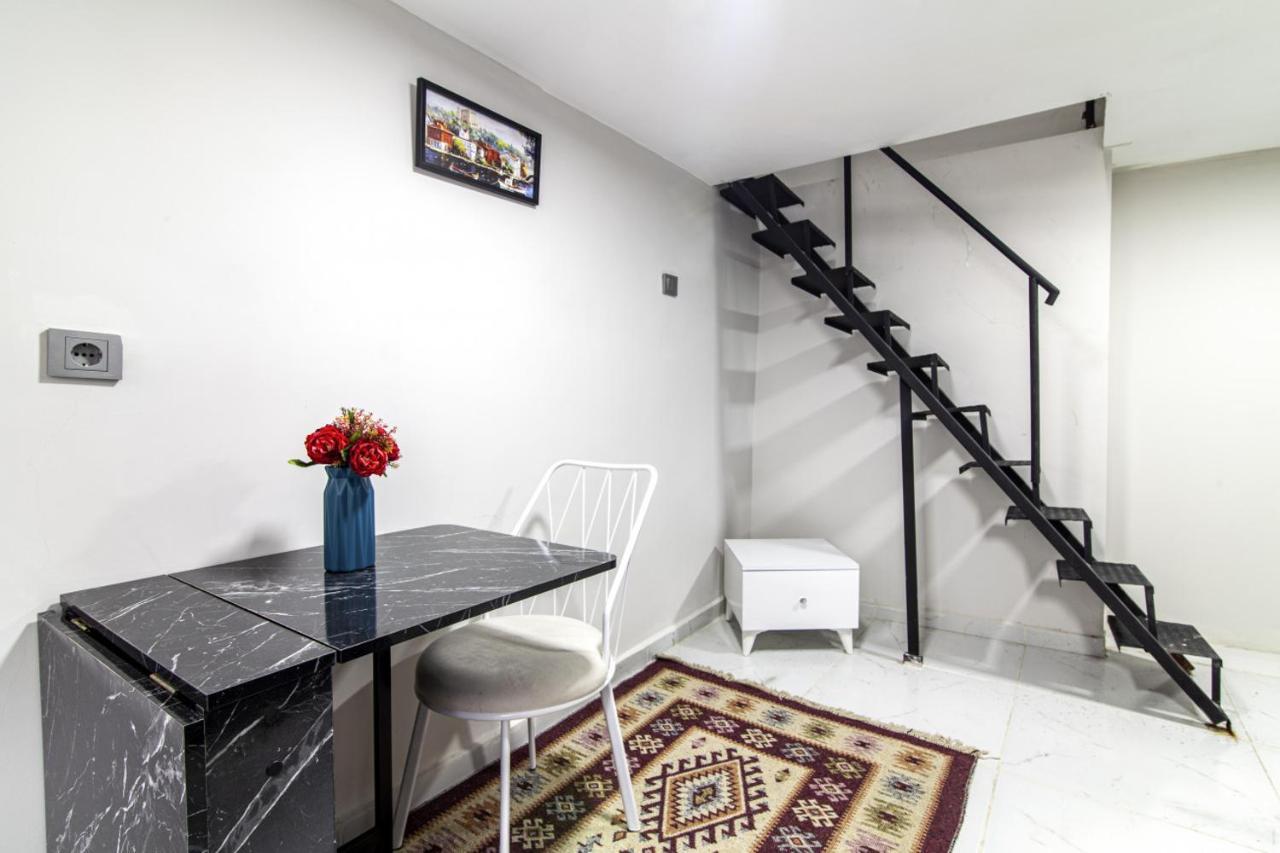 דירות איסטמבול Modern Flat In The Heart Of Beyoglu מראה חיצוני תמונה