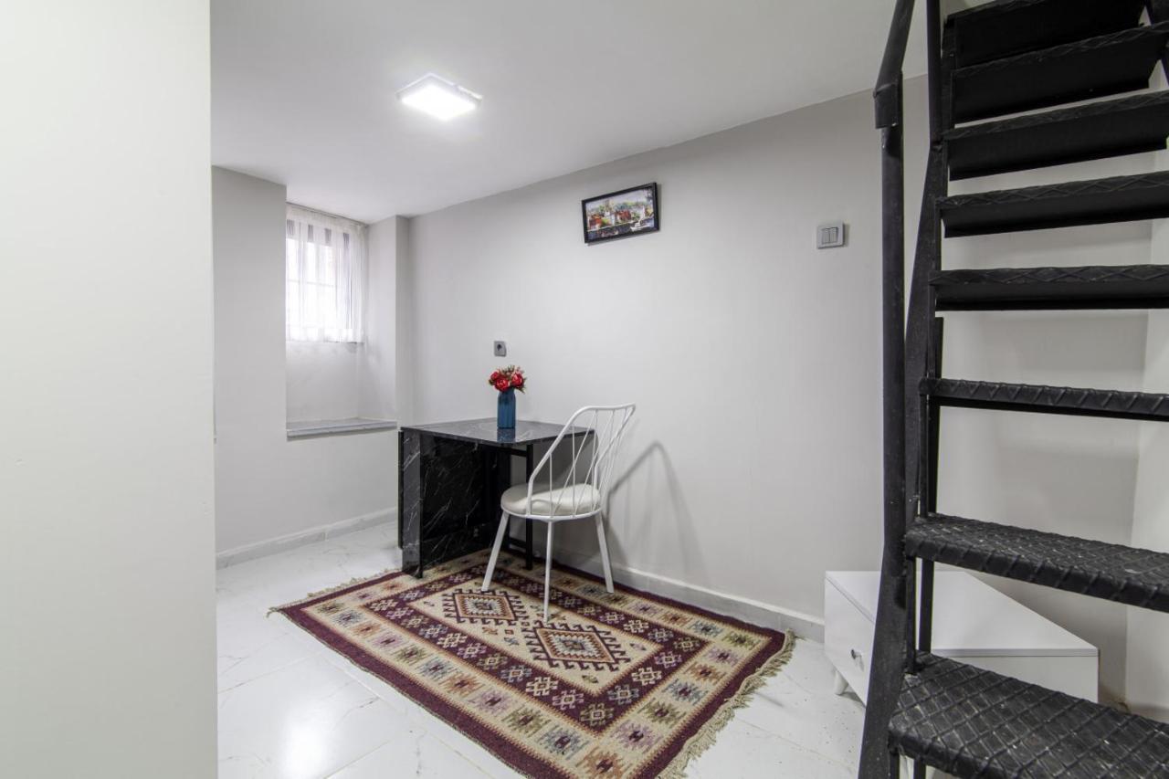 דירות איסטמבול Modern Flat In The Heart Of Beyoglu מראה חיצוני תמונה